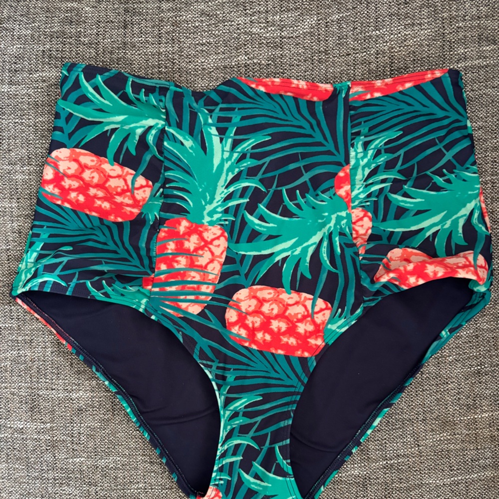 Aerie Tropical High Waisted Bikini Medium - Picture 4 of 6